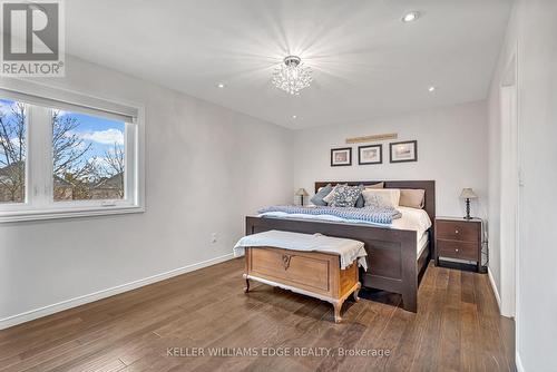 8 Keewaydin Street, Hamilton, ON - Indoor Photo Showing Bedroom