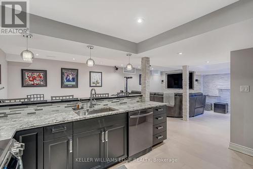 8 Keewaydin Street, Hamilton, ON - Indoor Photo Showing Kitchen