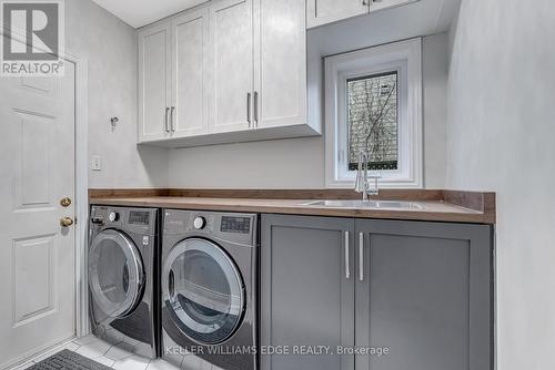 8 Keewaydin Street, Hamilton, ON - Indoor Photo Showing Laundry Room