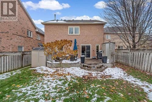 8 Keewaydin Street, Hamilton, ON - Outdoor