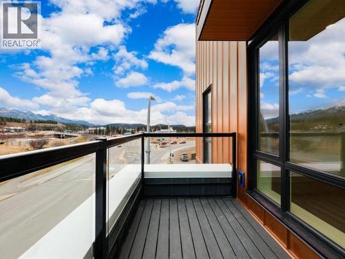 301-202 Lowe Street, Whitehorse, YT - Outdoor With Balcony With View