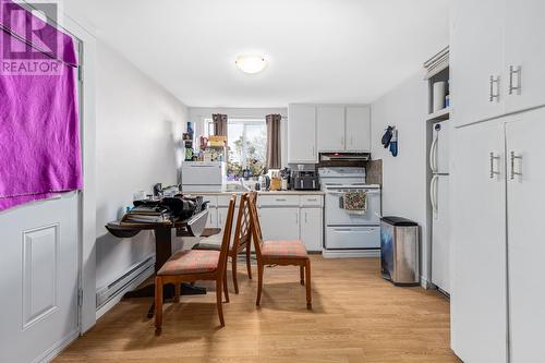 16 Halls Road, St. John'S, NL - Indoor Photo Showing Kitchen