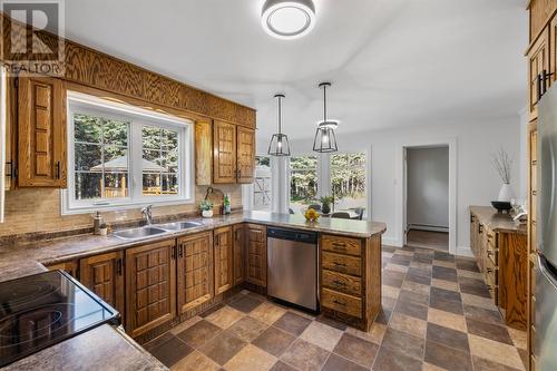 322 Tolt Road, St. Philips, NL - Indoor Photo Showing Kitchen With Double Sink
