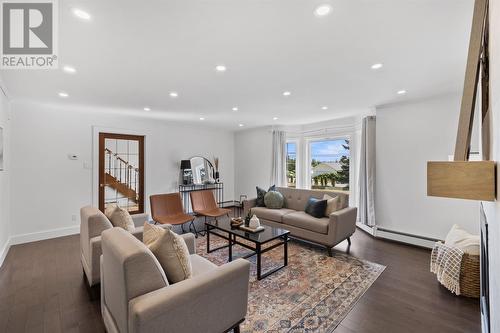322 Tolt Road, St. Philips, NL - Indoor Photo Showing Living Room