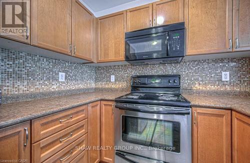 104 - 8 Harris Street, Cambridge, ON - Indoor Photo Showing Kitchen