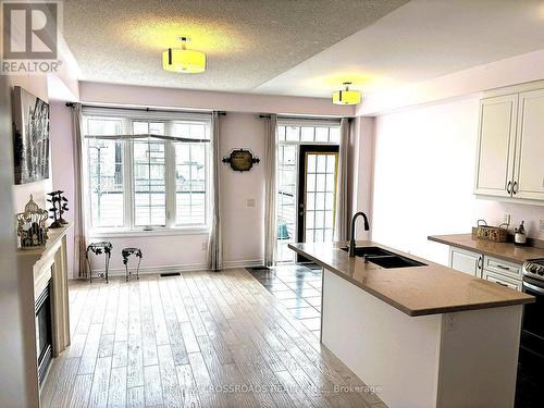 49 Memon Place, Markham, ON - Indoor Photo Showing Kitchen With Double Sink
