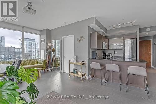 Breakfast Bar - Ph09 - 170 Fort York Boulevard, Toronto, ON 