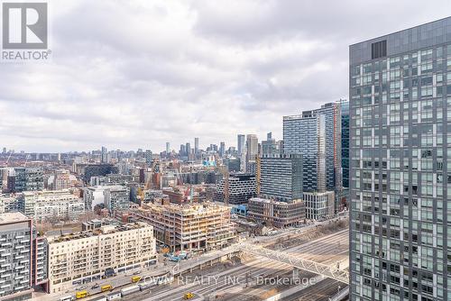North City View - Ph09 - 170 Fort York Boulevard, Toronto, ON 