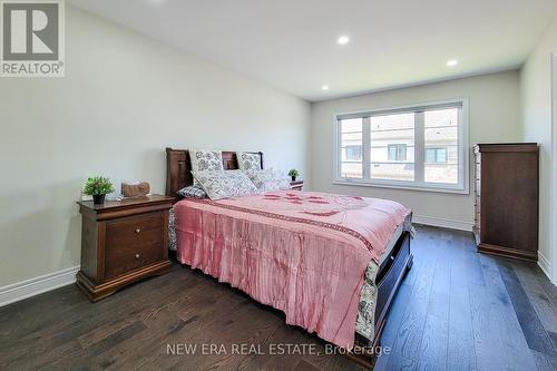1155 Hamman Way, Milton, ON - Indoor Photo Showing Bedroom