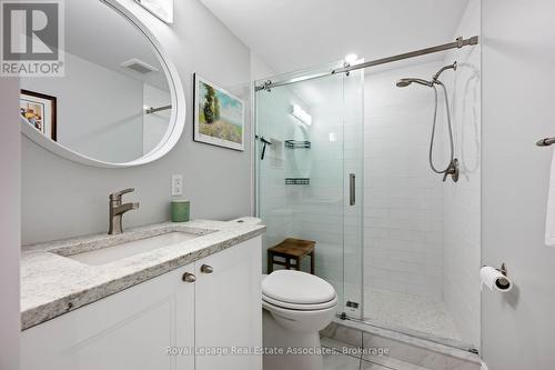 Bathroom - 51 Curry Crescent, Halton Hills, ON - Indoor Photo Showing Bathroom