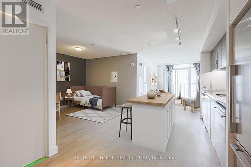 616 - 75 QUEENS WHARF ROAD  Toronto, ON M5V 0J8