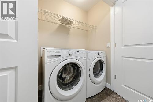 560 Pringle Crescent, Saskatoon, SK - Indoor Photo Showing Laundry Room
