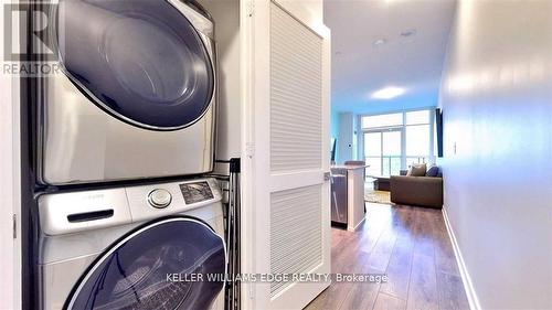 901 - 4633 Glen Erin Drive, Mississauga, ON - Indoor Photo Showing Laundry Room