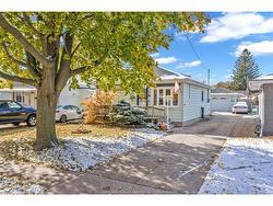 1727 GLENDALE Avenue  Windsor, ON N8T 2N1