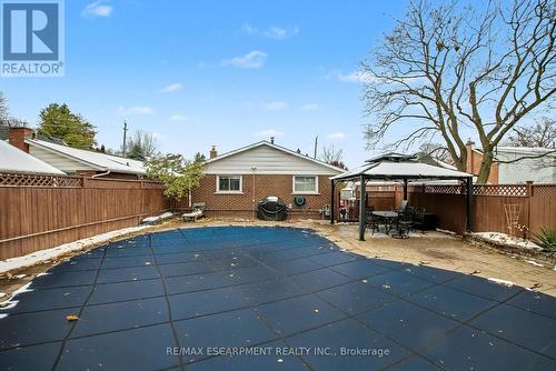 111 First Avenue, Cambridge, ON - Outdoor