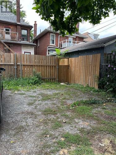 Bsmt - 25 Barnesdale Avenue S, Hamilton, ON - Outdoor