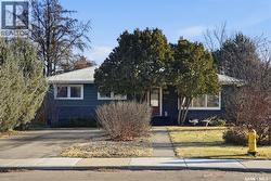 2337 McKinnon AVENUE S  Saskatoon, SK S7J 1N7