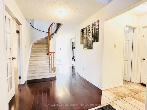 531 Loretta Court, Mississauga, ON - Indoor Photo Showing Other Room