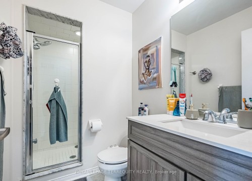 39-2171 Fiddlers Way, Oakville, ON - Indoor Photo Showing Bathroom