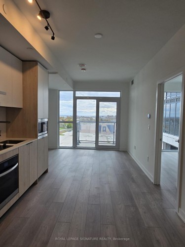 722-1007 The Queensway N/A, Toronto, ON - Indoor Photo Showing Kitchen