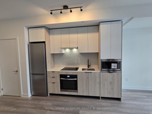 722-1007 The Queensway N/A, Toronto, ON - Indoor Photo Showing Kitchen With Stainless Steel Kitchen