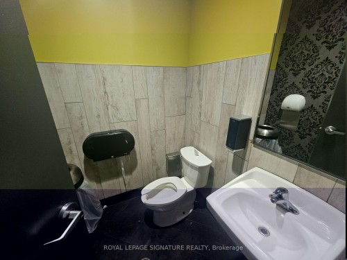 L-10 Manitou Drive, Kitchener, ON 