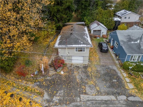 6 Begue Street, Hamilton, ON - Outdoor