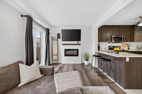 118 Parkinson Crescent, Orangeville, ON - Indoor With Fireplace