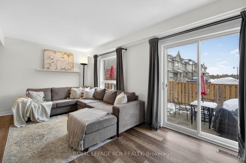 118 Parkinson Crescent, Orangeville, ON - Indoor Photo Showing Living Room