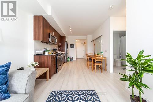 221 - 681 Yonge Street, Barrie, ON - Indoor