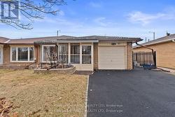 85 AUTUMN BOULEVARD  Brampton, ON L6T 2W1