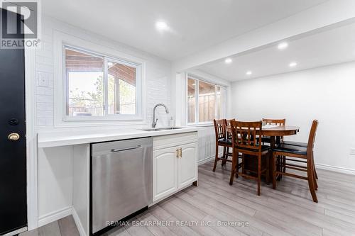 284 Paling Avenue, Hamilton, ON - Indoor Photo Showing Dining Room