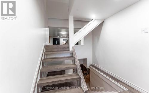 284 Paling Avenue, Hamilton, ON - Indoor Photo Showing Other Room