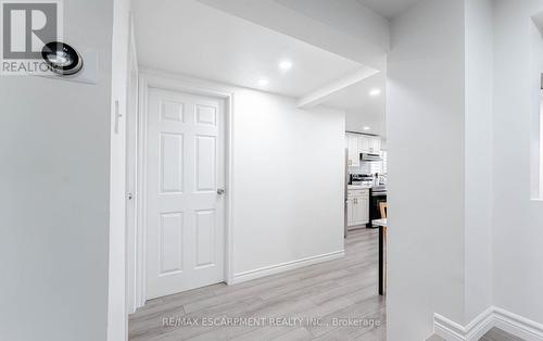 284 Paling Avenue, Hamilton, ON - Indoor Photo Showing Other Room