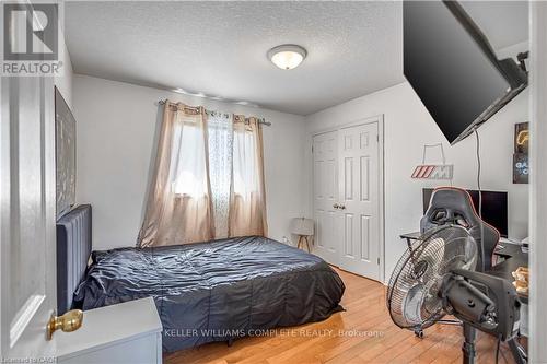 16 Jessica Street, Hamilton, ON - Indoor Photo Showing Bedroom