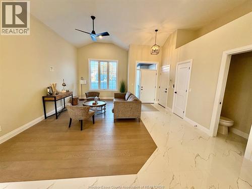 1644 Shawnee Road, Tecumseh, ON - Indoor Photo Showing Other Room