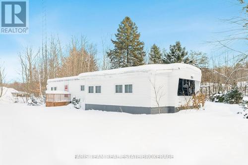 2235 RON JONES ROAD E5  Tay, ON L4R 4K3