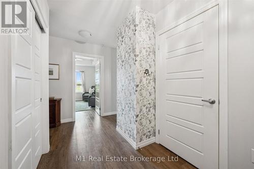 215 - 35 Kingsbury Square, Guelph (Pineridge/Westminster Woods), ON - Indoor Photo Showing Other Room