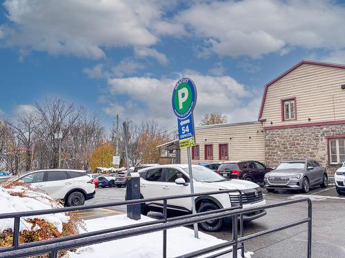 Parking - 183 Rue St-Eustache, Saint-Eustache, QC - Outdoor