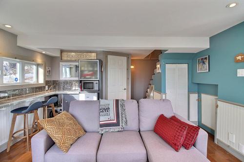 Salon - 1805 Boul. Malcolm-Fraser, La Malbaie, QC - Indoor Photo Showing Living Room