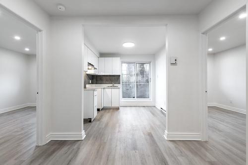 Cuisine - 2-11711 Boul. Langelier, Montréal (Montréal-Nord), QC - Indoor