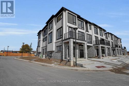 10 - 3103 Petty Road, London South (South W), ON - Outdoor