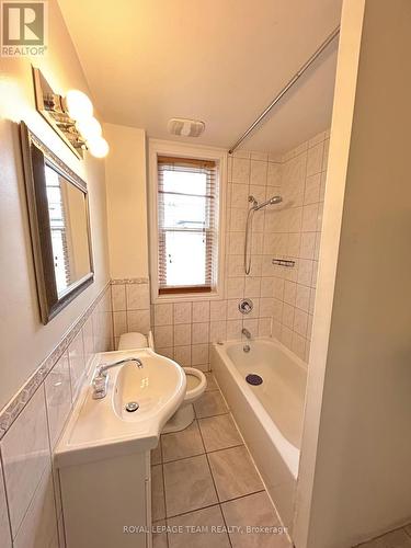 308 Cumberland Street, Ottawa, ON - Indoor Photo Showing Bathroom