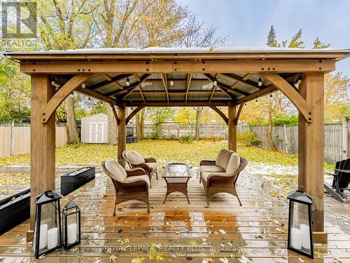1885 Hindhead Road, Mississauga, ON - Outdoor