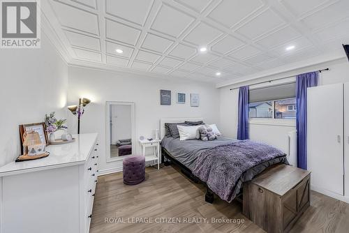 2389 Cobbinshaw Circle, Mississauga, ON - Indoor Photo Showing Bedroom