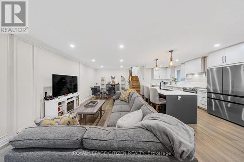 2389 Cobbinshaw Circle, Mississauga, ON - Indoor