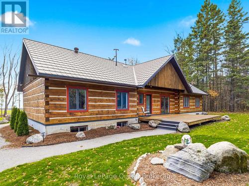 160 14 Concession W, Tiny, ON - Outdoor With Deck Patio Veranda