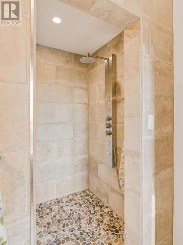 160 14 Concession W, Tiny, ON - Indoor Photo Showing Bathroom