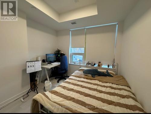 323 - 2501 Saw Whet Boulevard, Oakville, ON - Indoor Photo Showing Bedroom