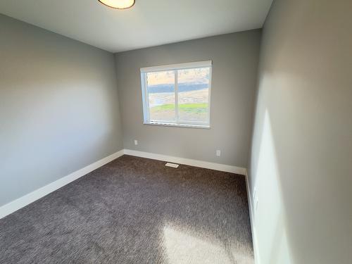 18-130 Colebrook Rd Road, Kamloops, BC - Indoor Photo Showing Other Room